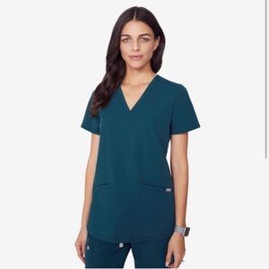 Figs Caribbean blue Casma scrub top